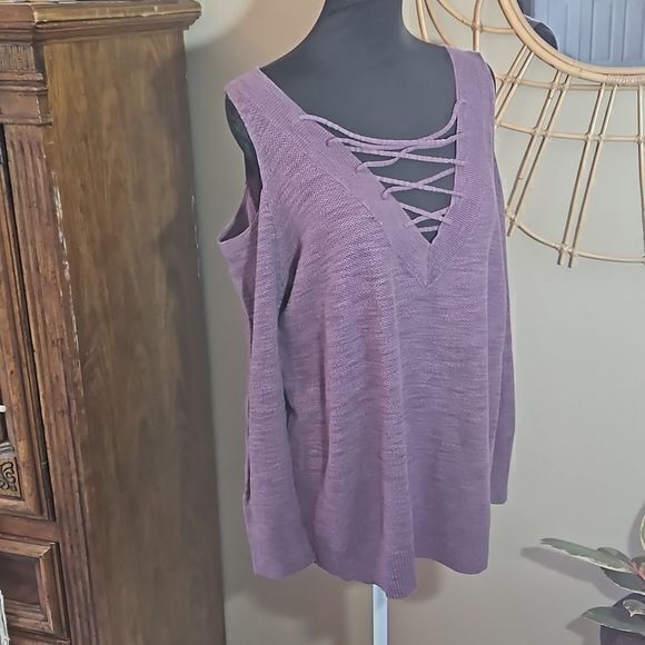 Express Purple Lace Front Cold Shoulder Knit Long Sleeve Sweater Sz L‎ - Picture 1 of 9